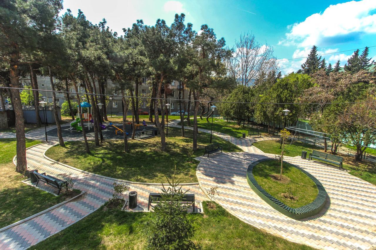 Apartment Gardens 44 Tbilisi Zewnętrze zdjęcie